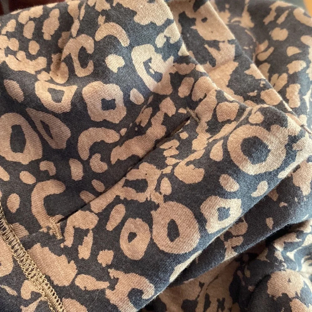 Cuddl Duds Size XL Lagenlook Open Front Cardigan Animal Print Drape Thumbhole - Picture 13 of 14
